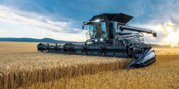 В Сеть слита новая информация о Farming Simulator 19 с фестиваля FarmCon